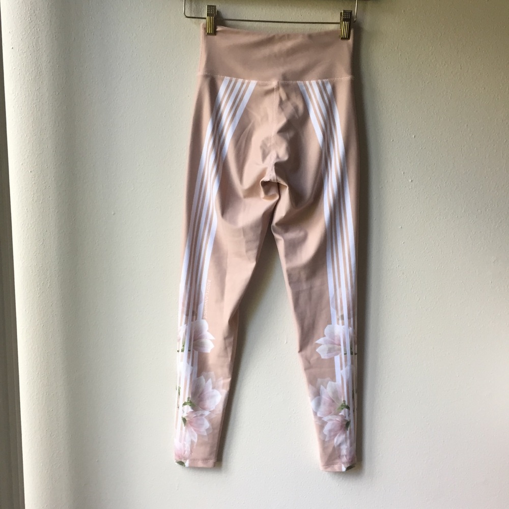 Body Language Sculpt Legging in Rose Track Stripes - Picture 7 of 12